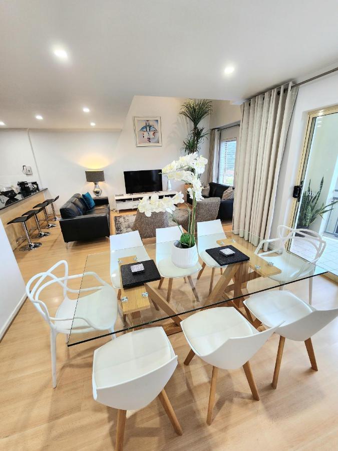 Spacious 4 Bedroom And 2 Bathrooms City Apartment 阿德莱德 外观 照片